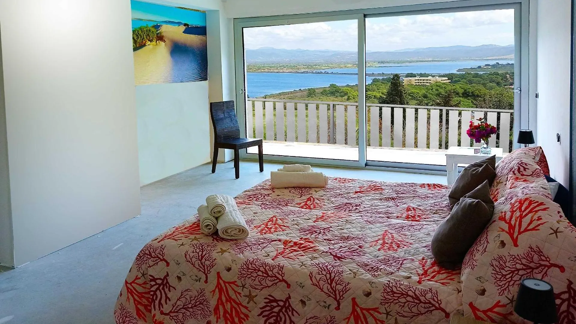 Panohome Porto Pino Italien