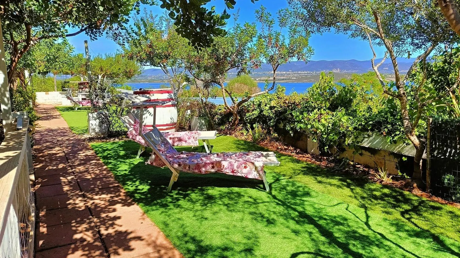 Panohome Porto Pino Apartment