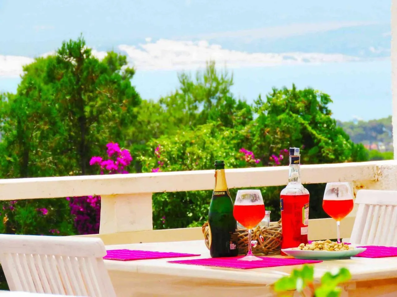 Panohome Porto Pino